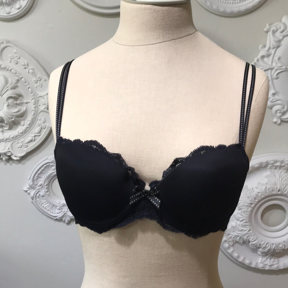 Elegant black bra